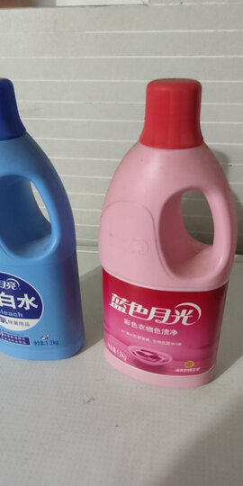 蓝月亮 蓝色月光 彩色衣物色渍净 漂渍液 漂白剂 彩漂1.2kg/瓶 晒单图
