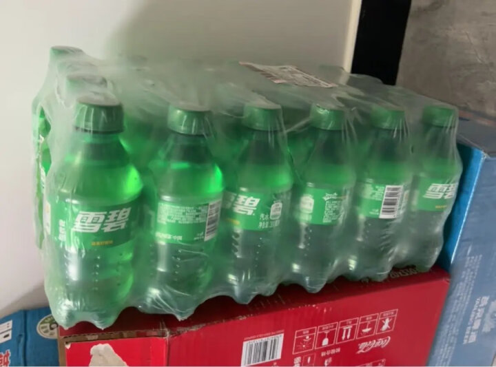 可口可乐（Coca-Cola）雪碧 Sprite柠檬味汽水碳酸饮料300ml*24瓶 整箱装 晒单图