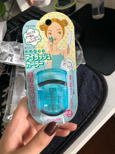 贝印(KAI)迷你眼睫毛夹子 小巧迷你便携式睫毛卷翘器 持久卷翘(蓝) 晒单图