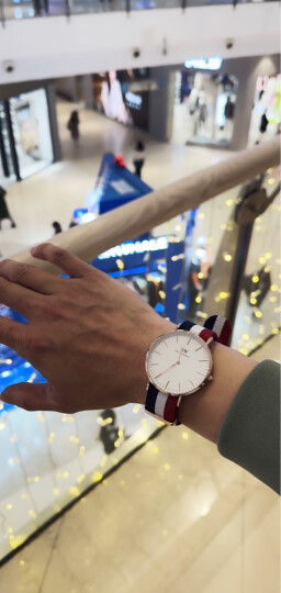 丹尼尔惠灵顿（Daniel Wellington）DW情侣对表金边红白蓝三色尼龙男表+金边红白蓝三色尼龙女表（2支装） 晒单图