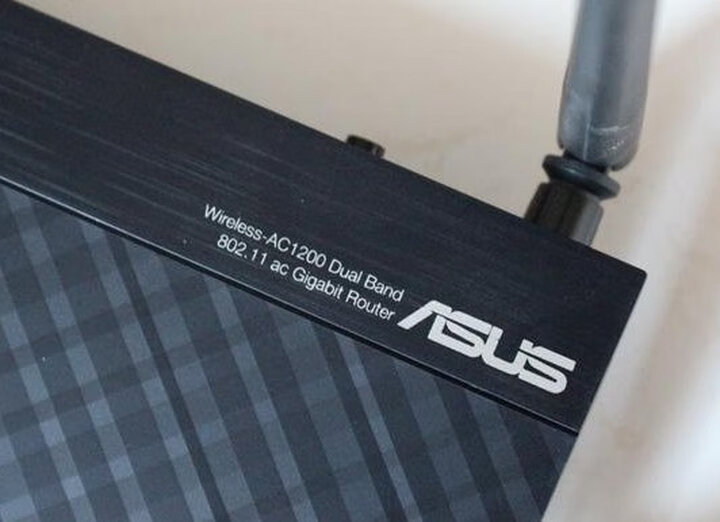 华硕(ASUS)RT-AC1200GU高速路由/5G无线路由器/穿墙利器【家用全千兆|双频1200M】 晒单图