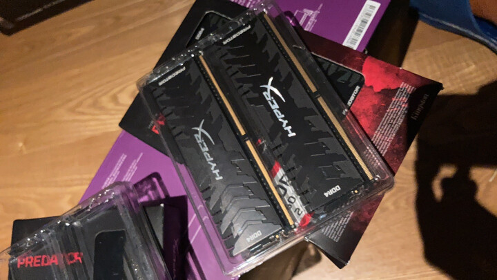 金士顿 (Kingston) 16GB(8G×2)套装 DDR4 3000 台式机内存条 骇客神条 Predator掠食者系列 晒单图