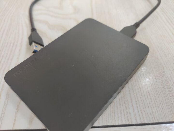 东芝 TOSHIBA Alumy系列 1TB 2.5英寸 USB3.0移动硬盘 尊贵金 晒单图