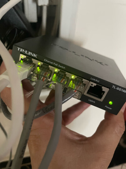 TP-LINK 5口千兆PoE交换机 4口PoE非网管交换机 监控网络网线分线器 企业级交换器 分流器 TL-SG1005P 晒单图