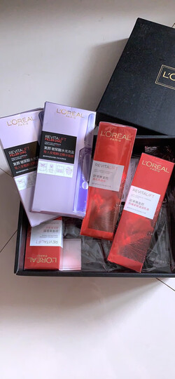 欧莱雅(LOREAL)复颜抗皱紧致水乳护肤套装礼盒(化妆品套装 柔肤水+乳液 赠乳液+柔肤水 随机发) 晒单图