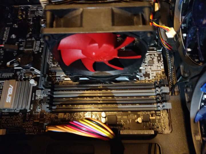 超频三（PCCOOLER）红海MINI增强版 CPU散热器（多平台/2热管/8cm双风扇/附带硅脂） 晒单图
