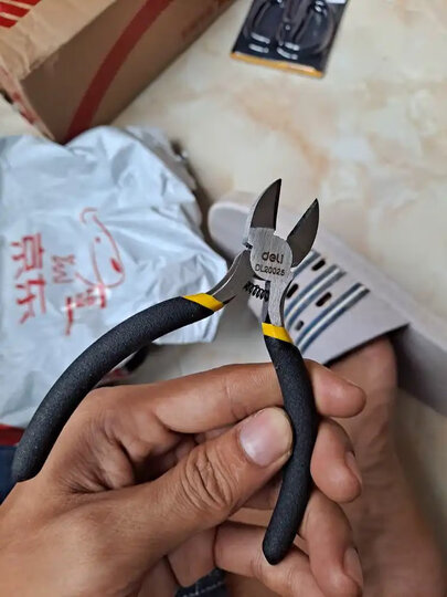 得力(deli) 迷你钳模型钳高达模型剪水口钳耳机维修工具电子剪钳电子钳4.5英寸 DL2705 晒单图