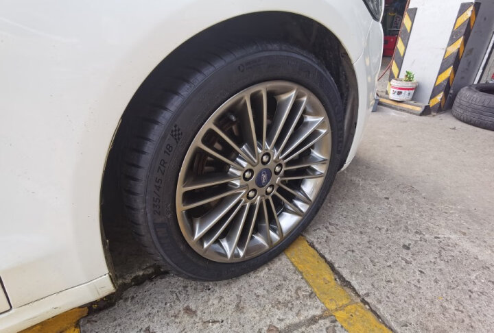 米其林轮胎Michelin汽车轮胎 235/45ZR18 98Y 竞驰 PILOT SPORT 4 PS4 适配思铂睿/锐志/蒙迪欧致胜等 晒单图