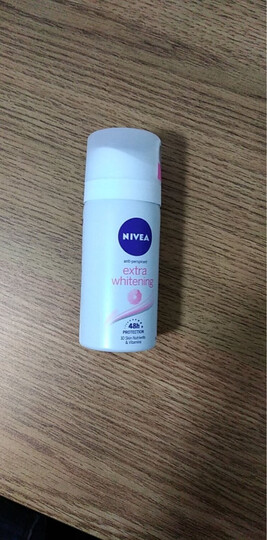 妮维雅(NIVEA)黑白出众爽身气雾150ml(止汗露 腋下干爽) 晒单图