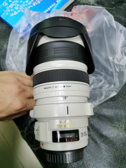 佳能（Canon）远摄长焦变焦 EF卡口单反相机镜头 28-300mm F3.5-5.6L IS USM 晒单图