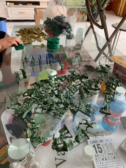 JEU小兵人玩具军事塑料打仗沙盘绿色坦克士兵战争军队场景儿童玩具 美俄大战套装 晒单图