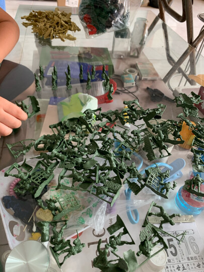 JEU小兵人玩具军事塑料打仗沙盘绿色坦克士兵战争军队场景儿童玩具 美俄大战套装 晒单图