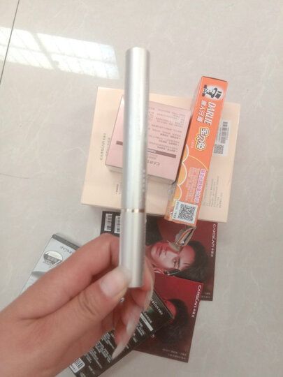 卡姿兰(Carslan)大眼睛持久液体眼线笔 (防水不晕染眼线液笔 防汗不易脱色)2ml 新老包装随机发 晒单图