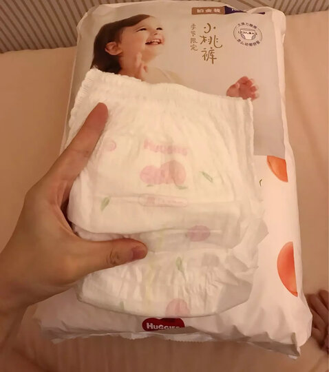 好奇Huggies铂金装拉拉裤M60片(6-11kg)中号婴儿尿不湿成长裤裸感超薄透气超薄透气 晒单图