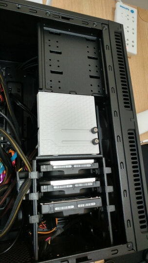 乔思伯（JONSBO）QT01 黑色 中塔式机箱（支持ATX主板/静音机箱/前面板铝饰板/汽车隔音材料/长显卡支撑架） 晒单图