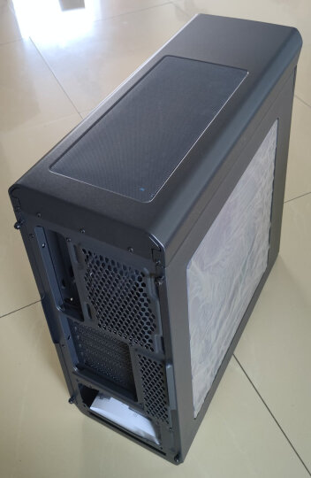 先马（SAMA）坦克 黑色 中塔式电脑机箱（支持ATX主板/长显卡/背线/水冷/台式游戏机箱/电源下置/宽体侧透） 晒单图