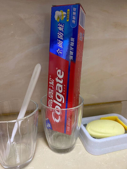 高露洁(Colgate) 便携式旅行套装 (备长炭深洁牙膏40g+护龈牙刷) (颜色随机发放) 晒单图
