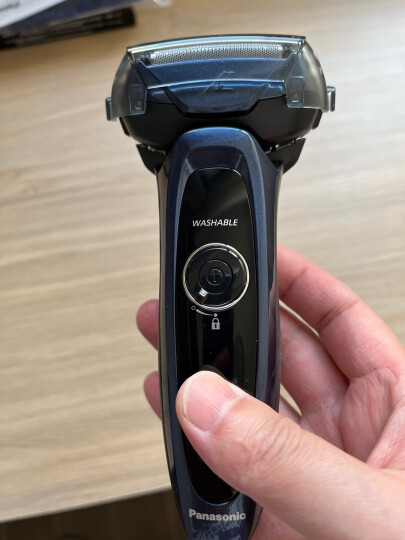 松下（Panasonic）电动剃须刀刮胡刀男士礼物日本进口智能3刀头5分钟快充电量显示 高端系列 ES-LT6A 晒单图