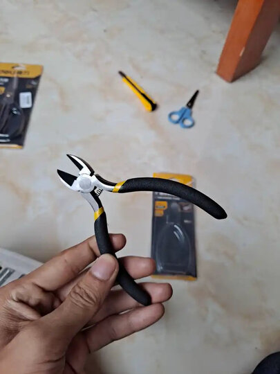 得力(deli) 迷你钳模型钳高达模型剪水口钳耳机维修工具电子剪钳电子钳4.5英寸 DL2705 晒单图