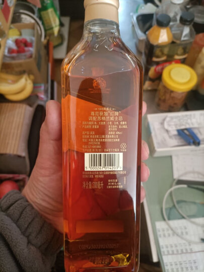尊尼获加（JOHNNIE WALKER）洋酒 红牌红方 苏格兰调和型威士忌700ml无盒 晒单图