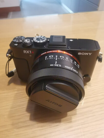 索尼（SONY）DSC-RX1RM2 黑卡数码相机 全画幅 约4240万有效像素（蔡司35mm F2广角 WIFI/NFC） 晒单图