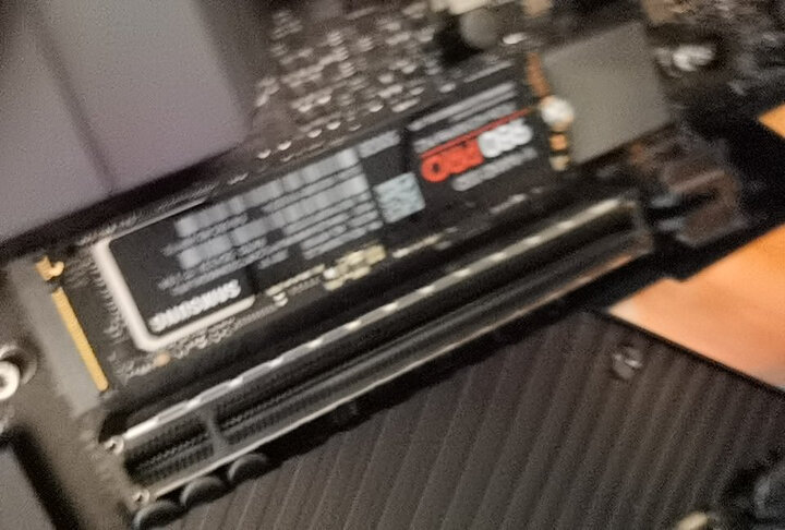 三星(SAMSUNG)1TB SSD固态硬盘 SATA3.0接口 860 EVO(MZ-76E1T0B) 晒单图