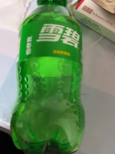 可口可乐（Coca-Cola）雪碧 Sprite柠檬味汽水碳酸饮料300ml*24瓶 整箱装 晒单图