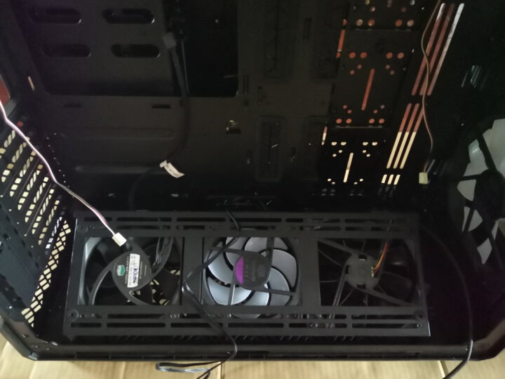 酷冷至尊(CoolerMaster)侦察兵II 台式电脑主机中塔机箱(支持ATX主板/USB3.0/电源下置/大侧透面板) 黑色 晒单图