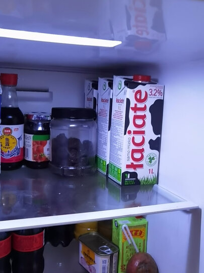 波兰进口卢森牧场 Laciate 高温灭菌脱脂牛奶 0.5L*8盒 晒单图