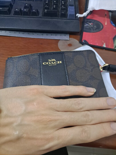 送女友蔻驰COACH奢侈品女士深棕色配黑PVC零钱包F58035IMAA8 晒单图