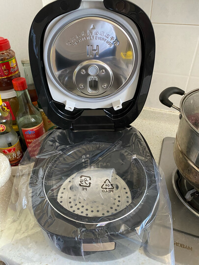 松下(Panasonic)3L(对应日标1L)电压力饭煲 电饭锅 1-4人 IH电磁加热 备长炭内锅 可预约 SR-E10H1-W 晒单图