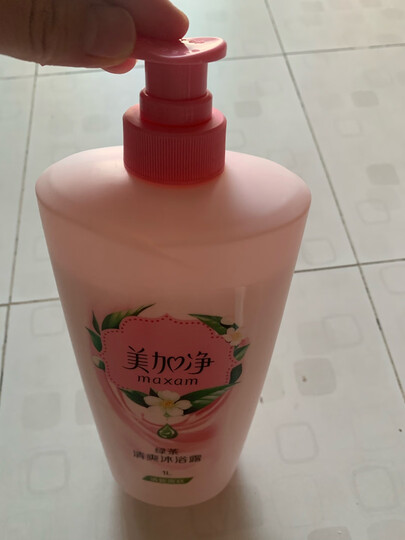 美加净(MAXAM)滋润沐浴露1000ml(杏仁油精华天然补水保湿润肤沐浴乳) 晒单图