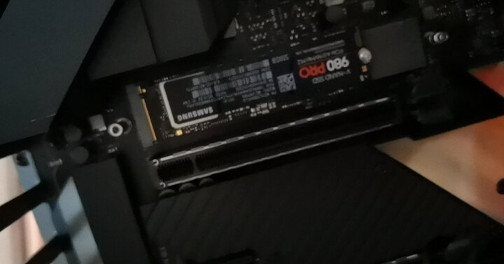 三星(SAMSUNG)1TB SSD固态硬盘 SATA3.0接口 860 EVO(MZ-76E1T0B) 晒单图