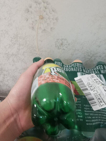 法国进口 巴黎水Perrier气泡矿泉水 柠檬味 塑料瓶装1箱 500MLx24瓶 晒单图