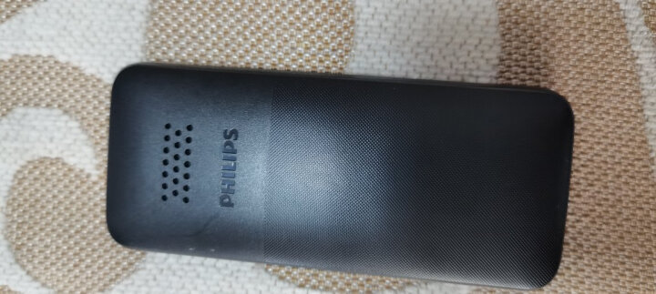 飞利浦（PHILIPS） E105 陨石黑 环保材质 超强震动 直板按键 移动联通2G 双卡双待 老人手机 学生备用功能机 晒单图