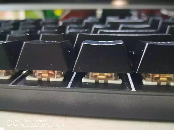 雷柏(Rapoo) V500PRO 机械键盘 有线键盘 游戏键盘 104键混光键盘 吃鸡键盘 电脑键盘 黑色 红轴 晒单图