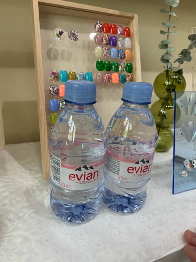 依云（evian）天然矿泉水法国原装进口弱碱饮用水依云矿泉水办公会议泡茶饮用水 新品330ml*24瓶/箱 晒单图