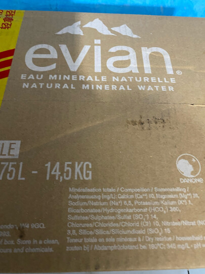 法国原装进口 依云（evian）天然矿泉水 1.25L *12瓶 整箱（新老包装替换，随机发货） 晒单图