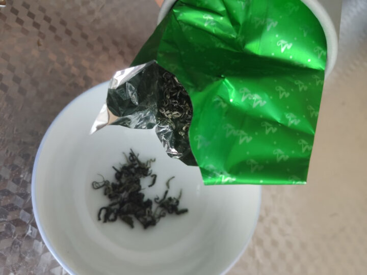 茗山生态茶 茶叶 新茶 碧螺春绿茶 嫩叶 双木罐装共300g 自饮送礼 晒单图