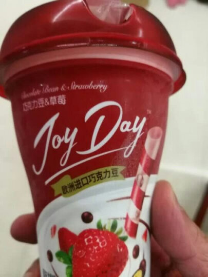 伊利 JoyDay 风味发酵乳 吸果杯巧克力豆&草莓酸奶酸牛奶 220g*1（2件起售） 晒单图