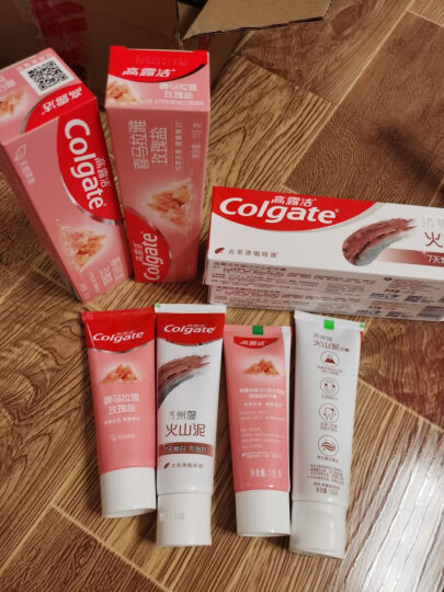 高露洁（Colgate）便携式旅行牙膏牙刷套装 （牙膏40g+护龈牙刷） (颜色包装随机发) 晒单图