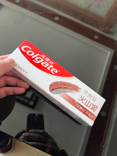 高露洁（Colgate）劲白系列小苏打牙膏牙刷套装（牙膏北美留兰味 120g×3+牙刷×3） 晒单图