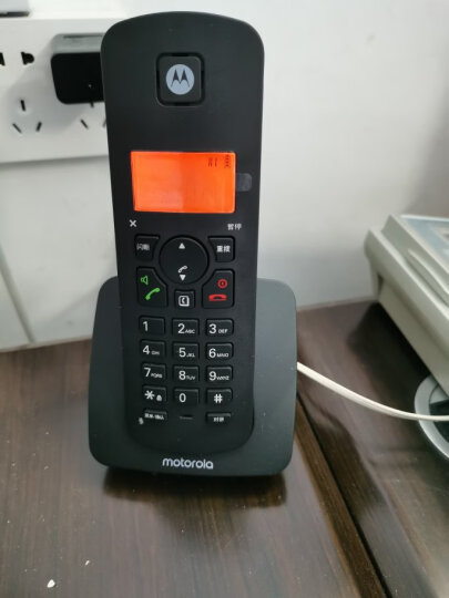 摩托罗拉(Motorola)数字无绳电话机 无线座机 子母机一拖一 办公家用 免提 来电显示 低辐射C4200C 红色 晒单图