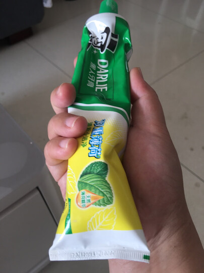 黑人(DARLIE)茶倍健茉莉白茶牙膏140g 清新口气 呵护牙龈 防蛀牙(新旧包装随机发放) 晒单图