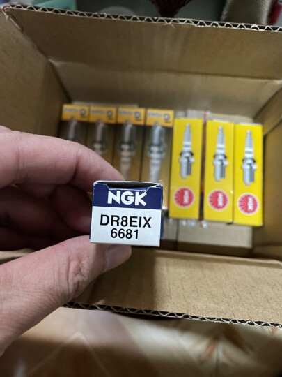 NGK 摩托车铱合金火花塞 DR8EIX 6681 单支装适用于宗申/隆鑫/力帆/嘉陵/新大洲本田/重庆建设雅马哈 晒单图