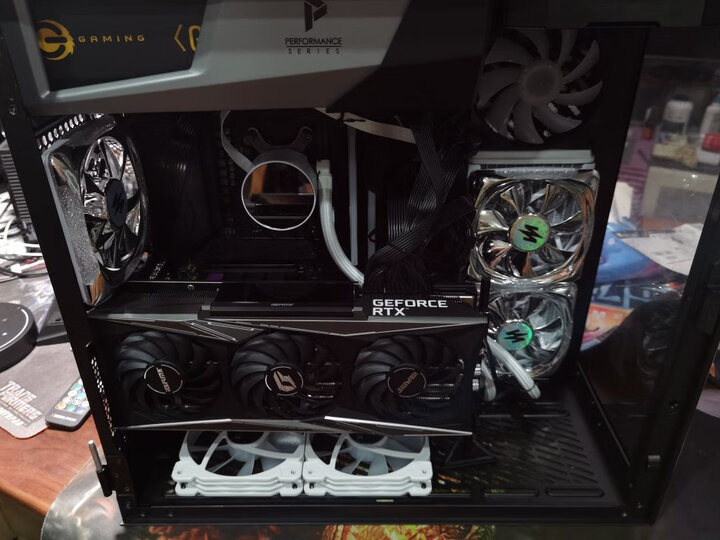 安钛克(Antec)P110侧透 1mm钢板11.7kg大空间/中塔钢化玻璃/ATX-MATX-ITX主板/水冷电脑机箱台式机游戏主机箱 晒单图