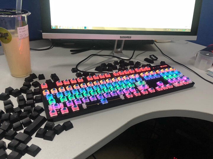 雷柏(Rapoo) V500PRO 104键混光机械键盘 游戏键盘 吃鸡键盘 背光键盘 电脑键盘 笔记本键盘 黑色 红轴 晒单图