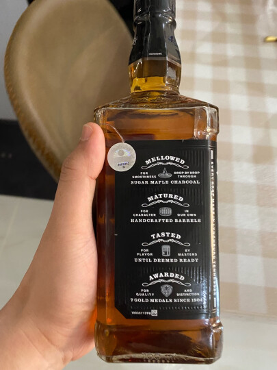 杰克丹尼（Jack Daniel's） 美国 田纳西州 调和型 威士忌 进口洋酒  700ml  黑标礼盒装 晒单图