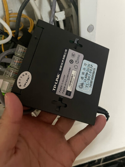 TP-LINK 5口千兆PoE交换机 4口PoE非网管交换机 监控网络网线分线器 企业级交换器 分流器 TL-SG1005P 晒单图