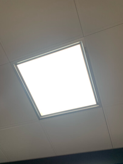 欧普照明（OPPLE）厨卫灯 led平板灯集成吊顶天花板铝扣面板厨房卫生间嵌入式300*300 银色白光 10W 晒单图
